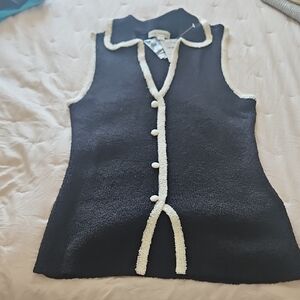 Blu Pepper Black Top with Cream Trim